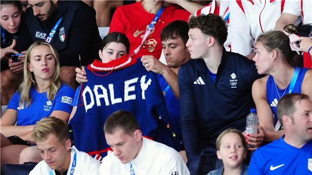 Tom Daley bei Olympia: Springen und stricken Stolz zeigt Thomas Daley
