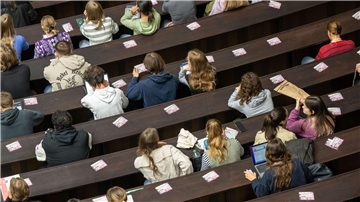 Studenten im Audimax der Ludwig-Maximilians-Universität in München.