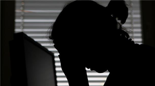 In der Falle: Den größten Stress machen wir uns selbst Studie im Auftrag der KKH: 43 Prozent der Berufstätigen fühlen sich im Job häufig hohem Druck und Belastungen ausgesetzt. (Symbolbild)