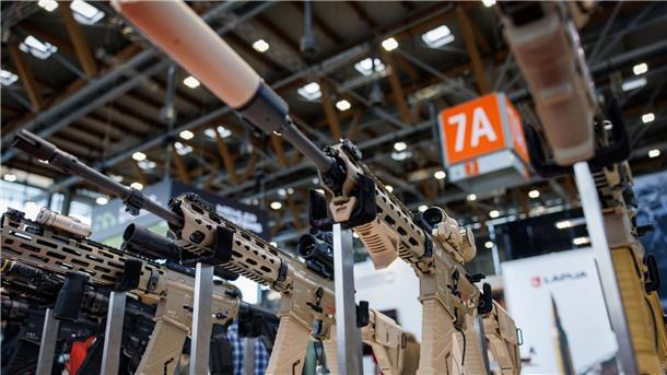 Das tut sich in Deutschlands Waffenbranche Sturmgewehre von Heckler & Koch.