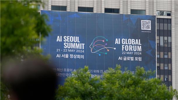 KI-Gipfel: Unternehmen verpflichten sich zu KI-Sicherheit Südkorea veranstaltet diese Woche einen Minigipfel über die Risiken und die Regulierung der künstlichen Intelligenz.