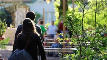 Südliches Ambiente im Norden: Die Gäste schätzen die besondere Atmosphäre in „Georgeta's Garten“ in Wilstedt.