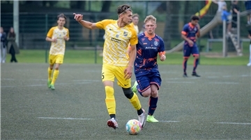Surheides Ergor Mironenko sah in der Nachspielzeit die Gelb-Rote Karte.