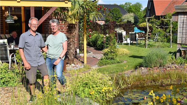 Aktion gewährt Blick in die schönsten Gärten der Wesermarsch Sylke Wulff und Reinhold Schwarz liegt in ihrem Hausgarten Insektenvielfalt sehr am Herzen.