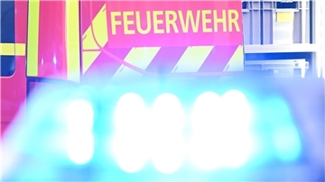 In Nordenham-Süd war am Montagabend gegen 21 Uhr minutenlang Martinshorn zu hören. Mehrere Feuerwehrfahrzeuge rückten mit Blaulicht in Richtung Pommernstraße aus.