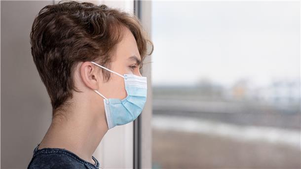 Symbolfoto: Nach Infektionsfällen an Bremerhavener Schulen wurde eine umfassende vorläufige Quarantäne verhängt. Der 11. Jahrgang des Schulzentrums Carl von Ossietzky wechselt langfristig ins Homeschooling.