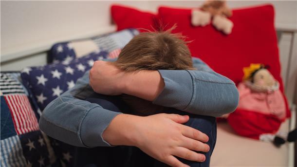 Symbolfoto zum Thema Inobhutnahme von Kindern. Foto: dpa