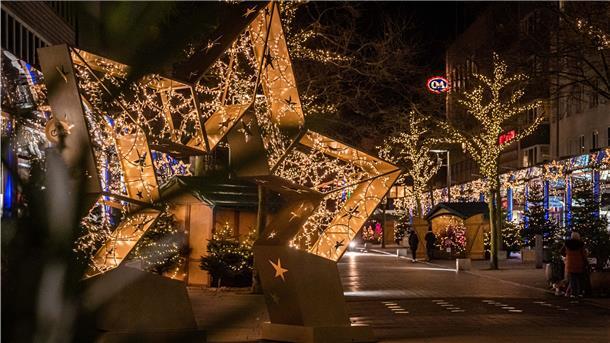 Tausende LED-Lämpchen sorgen heute in der „Bürger“ für Lichterglanz.