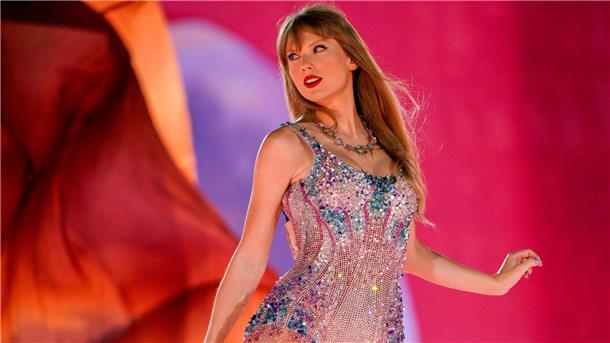 Taylor Swifts Konzertfilm: Nachfrage „unglaublich“ Taylor Swift während des ersten ihrer drei ausverkauften Konzerte in Tampa im Rahmen ihrer „The Eras Tour“.