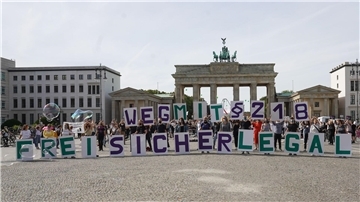 Teilnehmerinnen einer Demonstration für das Recht auf Abtreibung in Berlin.