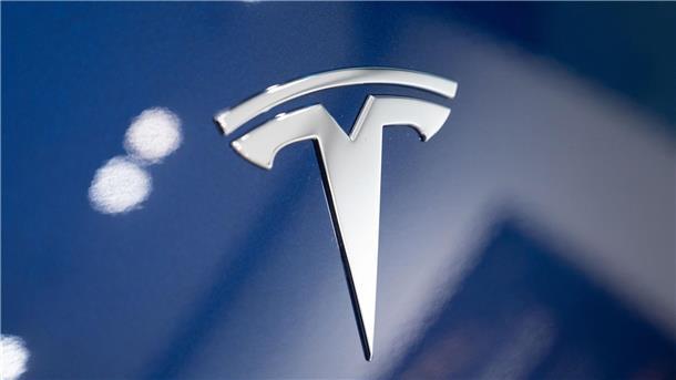Tesla will rechtliche Schritte gegen einen verdächtigten Ex-Mitarbeiter einleiten.