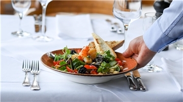 Teures auf dem Teller: Beim Restaurantbesuch könnten die Preise in nächster Zeit steigen.