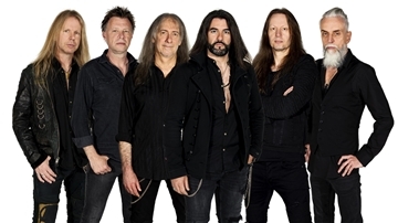 The Unity mit dem Nordenhamer Drummer Michael Ehré (2. von rechts). Fans, die kein Ticket für die Jahnhallen-Show abgekommen haben, dürfen sich jetzt freuen.