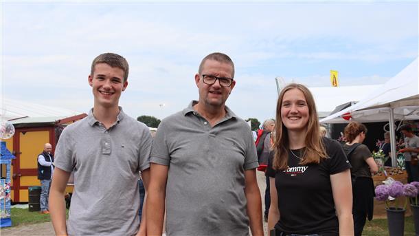 Tarmstedt im Messefieber: Das erwarten Besucher dieses Jahr von der Ausstellung Eine Familie posiert für die Kamera.