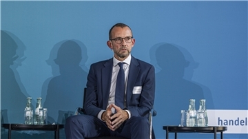 Thomas Röwekamp bei einer Veranstaltung der Handelskammer in Bremerhaven.
