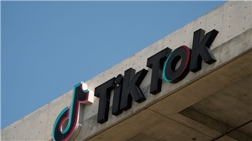 Tiktok weist Bedenken stets zurück und betont, man sehe sich nicht als Tochter eines chinesischen Unternehmens.