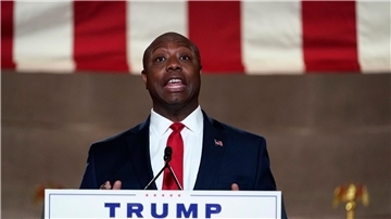 Tim Scott während des Republikanischen Parteitages vor den Präsidentschaftswahlen 2020, als Donald Trump für die Wiederwahl kandidierte. 2024 will Scott selbst für das Amt antreten.
