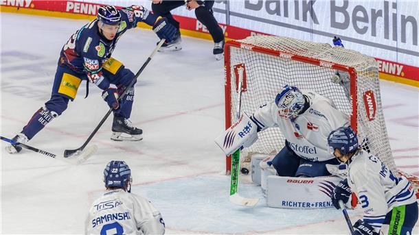 Berlin und Adler Mannheim überzeugen zum Playoff-Auftakt Titelverteidiger Eisbären Berlin siegt zum Viertelfinal-Auftakt gegen Straubing.