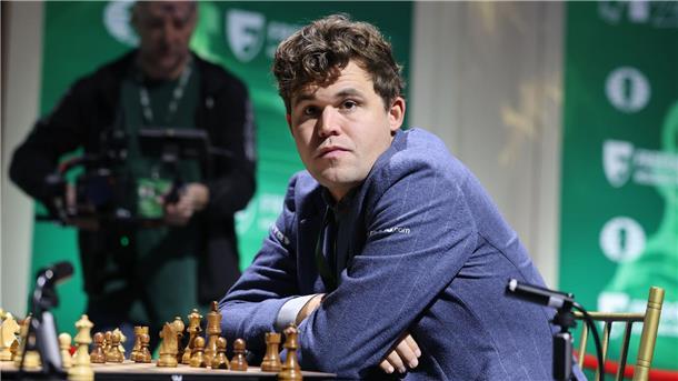 Wegen einer Jeans: WM-Aus für Titelverteidiger Carlsen Titelverteidiger Magnus Carlsen hat nach einer Bestrafung seinen Rückzug von der Schnellschach-WM erklärt.