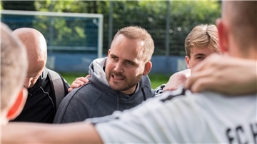 Tjark Seidenberg bestreitet am Sonntag sein letztes Spiel als Trainer des FC Hagen/Uthlede.