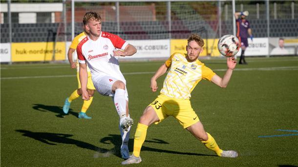 Tjark Vogler vom ESC Geestemünde (links) und Surheides Marius Bruns (rechts) haben in der zweiten Pokalrunde Heimspiele vor der Brust.