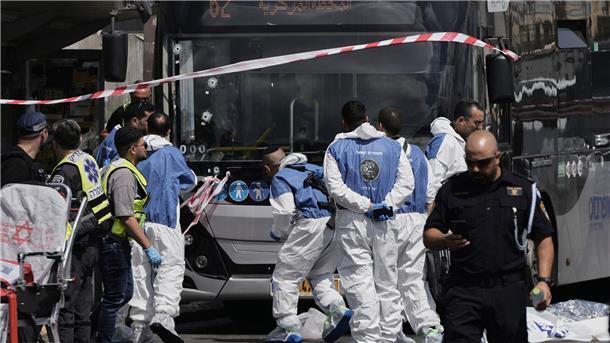 Bilder des Tages Tödlicher Anschlag in Jerusalem: Mehrere Tote und Verletzte