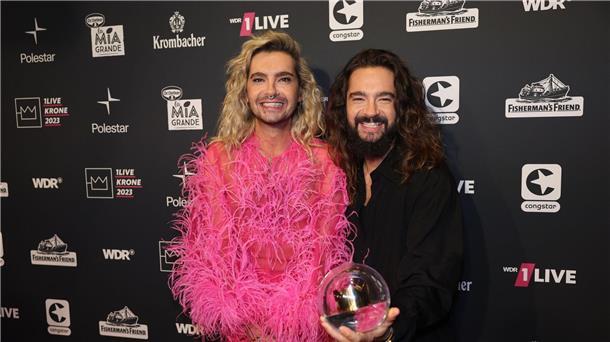 „1Live-Krone“-Verleihung: Ski Aggu feiert dreimal Tom (r) und Bill Kaulitz gewinnen den Preis „Beste Unterhaltung“.