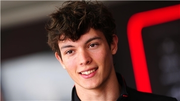 Toptalent Oliver Bearman ersetzt den gesperrten Haas-Piloten Kevin Magnussen beim nächsten Formel-1-Rennen in Baku.