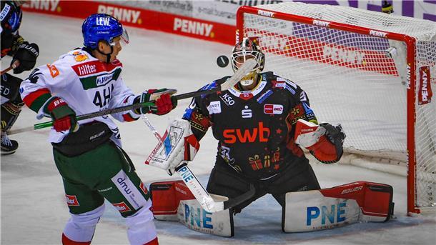 Torhüter Kristers Gudlevskis feierte seinen nächsten Erfolg. Schon im November hatte er alle seine sieben Spiele in der DEL und CHL gewonnen.