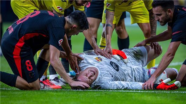 Matthäus mahnt zu Gelassenheit in DFB-Torhüterfrage Torhüter Marc-André ter Stegen verletzt sich schwer im Knie.