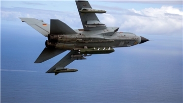 Tornado IDS ASSTA 3.0, bestückt mit dem Lenkflugkörper Taurus.