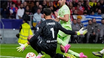 Torres traf zum 1:0 für Barcelona.