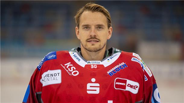 Torwart Kristers Gudlevskis war einer von sieben Pinguins-Spielern, die mit ihren Nationalteams um ein Olympiaticket kämpften.