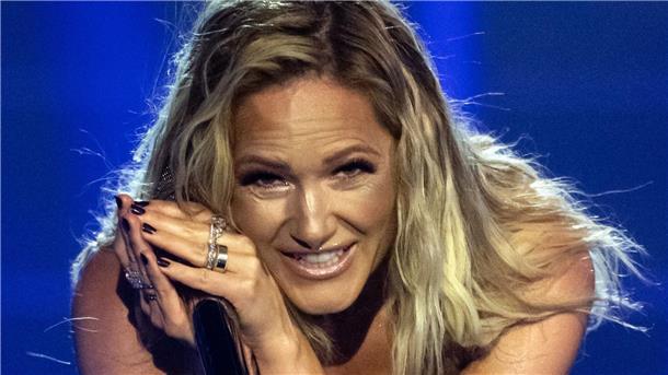 Tour-Start verschoben: Helene Fischer hat sich bei den Proben eine Rippenfraktur zugezogen.