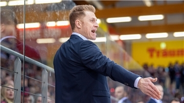 Trainer Alexander Sulzer geht mit den Fischtown Pinguins in den Saisonendspurt, der möglichst mit der direkten Playoff-Qualifikation enden soll.