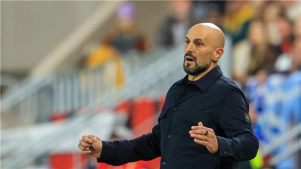 Trainer Antonio Di Salvo will gegen Nordirland wieder mehr Grund zum Jubeln haben.