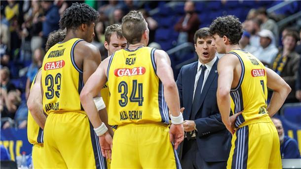 Druck durch Roland Kaiser: Alba leidet in der Seuchensaison Trainer Calles führt sein Team doch noch in die Playoffs.