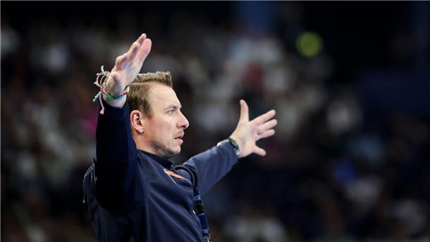 Trainer Filip Jicha und der THW Kiel spielten in Leipzig.