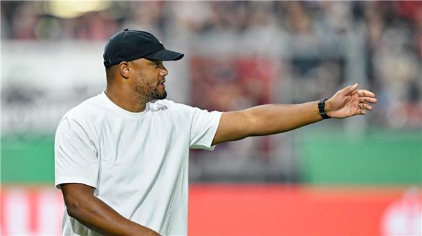 Rumpel-Bayern geben Rätsel auf - Aber „Ruhe bewahrt“ Trainer Vincent Kompany war mit dem Pokal-Auftritt des FC Bayern in Wiesbaden nicht zufrieden.