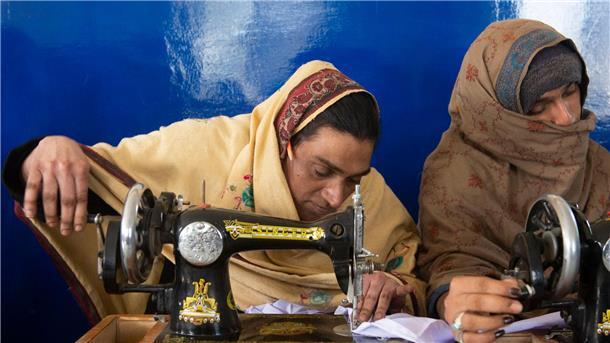 Pakistans geschützte Schulen für Transpersonen Transmenschen drängen heute wieder auf mehr Teilhabe in Pakistan.
