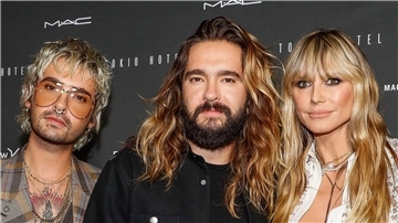Trauern um ihre drei Hunde: Bill Kaulitz, Tom Kaulitz und Heidi Klum.
