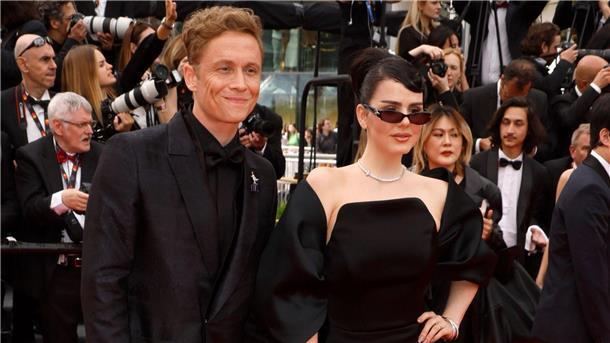 Stars und Glamour: Filmfestspiele in Cannes eröffnet Traumpaar des deutschen Films: Matthias Schweighöfer und Ruby O. Fee.