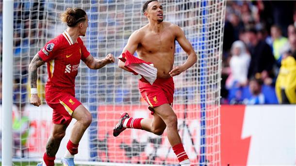 Liverpool auf Meisterkurs - Leicester abgestiegen Trent Alexander-Arnold feiert sein Tor zum 1:0 von Liverpool in Leicester.