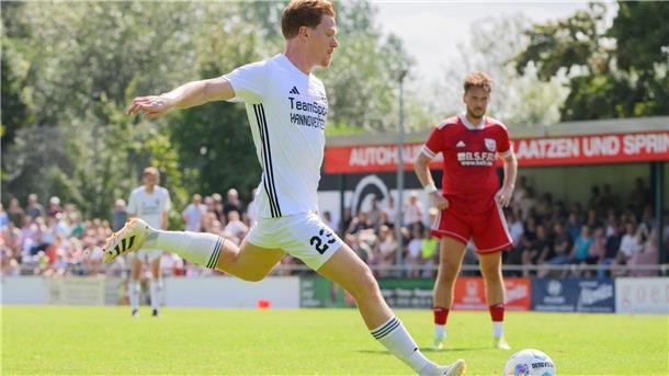 Ex-Nationalspieler Halstenberg gibt Kreisliga-Comeback Trifft per Strafstoß zum 1:0: Ex-Nationalspieler Marcel Halstenberg.