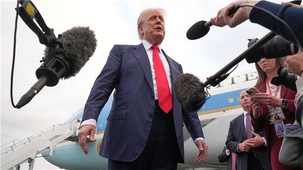 Trump drängt Thailand und Kambodscha zu Waffenruhe Trump schaltet sich aus Schottland in den Konflikt ein.