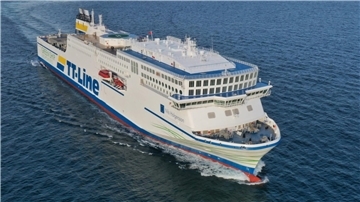 Neue LNG-Hybridschiffe sollen umweltfreundlicher und größer werden TT-Line und die chinesische Jinling-Werft planen neue RoPax-Schiffe der zweiten Generation. Die LNG-Hybridschiffe sollen mehr Passagiere aufnehmen und noch effizienter fahren.