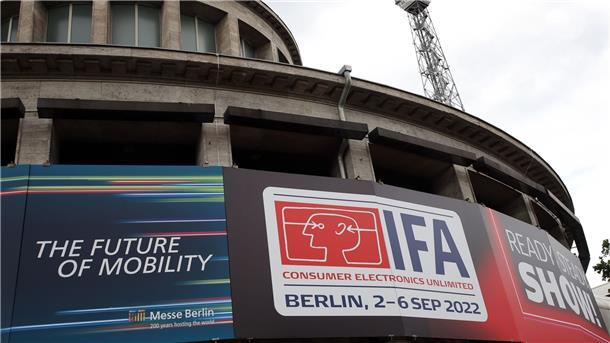 Vertrag unterzeichnet: IFA bleibt in Berlin Über 161.000 Menschen haben im vergangenen September die IFA in Berlin besucht.