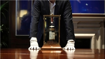 Über 2,1 Millionen Pfund war einem Käufer die Flasche des „The Macallan 1926 Adami“ wert.