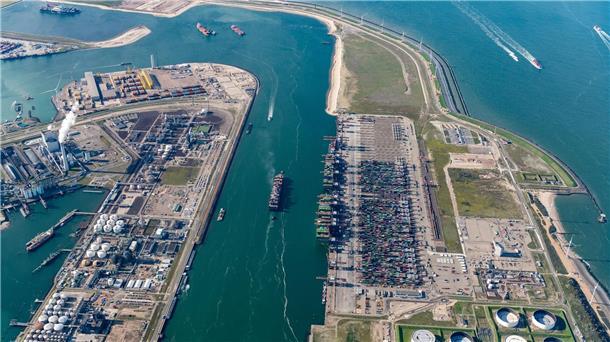 Grünes Licht für neues Wasserstoffnetzwerk in alten Röhren Übersicht über den Yangtzekanaal Euromax in den Niederlanden: Zum großen Teil soll Wasserstoff per Schiff im Rotterdamer Hafen ankommen.