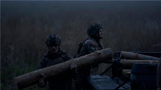 Krieg gegen die Ukraine: So ist die Lage Ukrainische Soldaten verstärken einen Graben an der Frontlinie nahe Bachmut.
